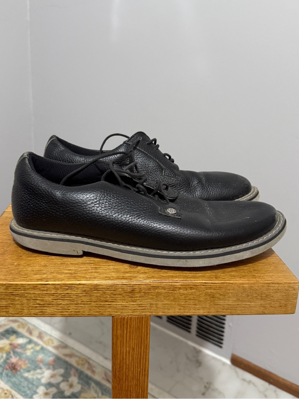 G FORE Mens 10 Black Leather Golf Shoes Lace Up Spikeless Onyx Classic Oxford